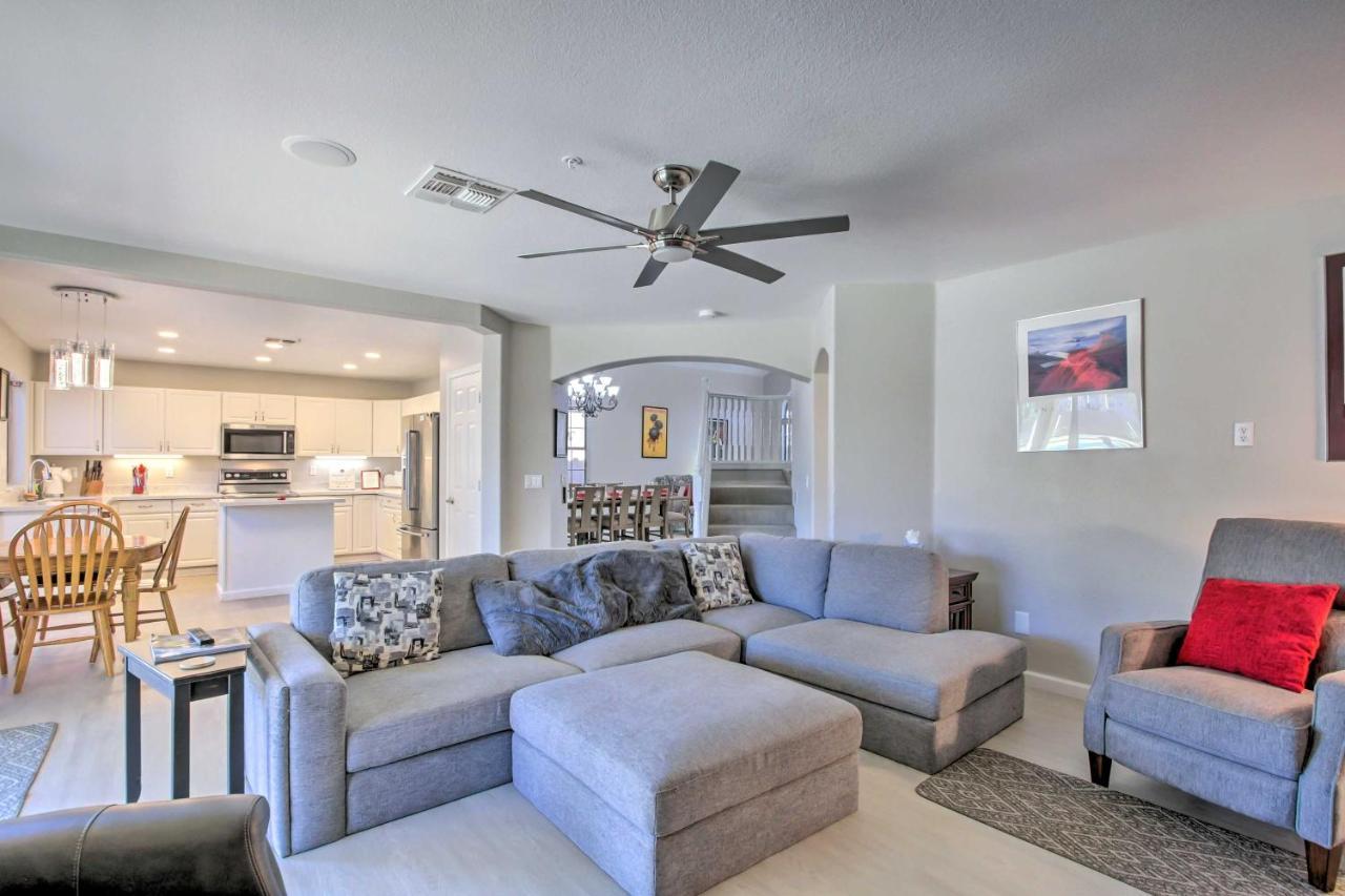 Spacious Retreat With Outdoor Oasis! Holiday home Scottsdale
